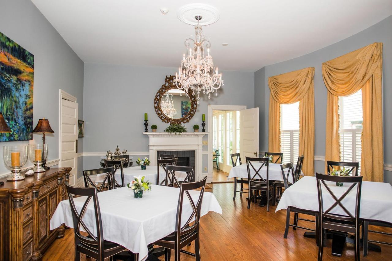 The Jarvis At 220 Bed & Breakfast New Bern Exterior foto